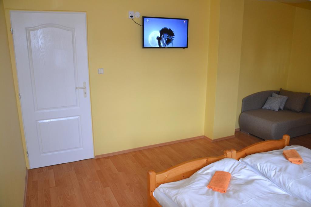 Penzion Chalupka Štrba Zimmer foto